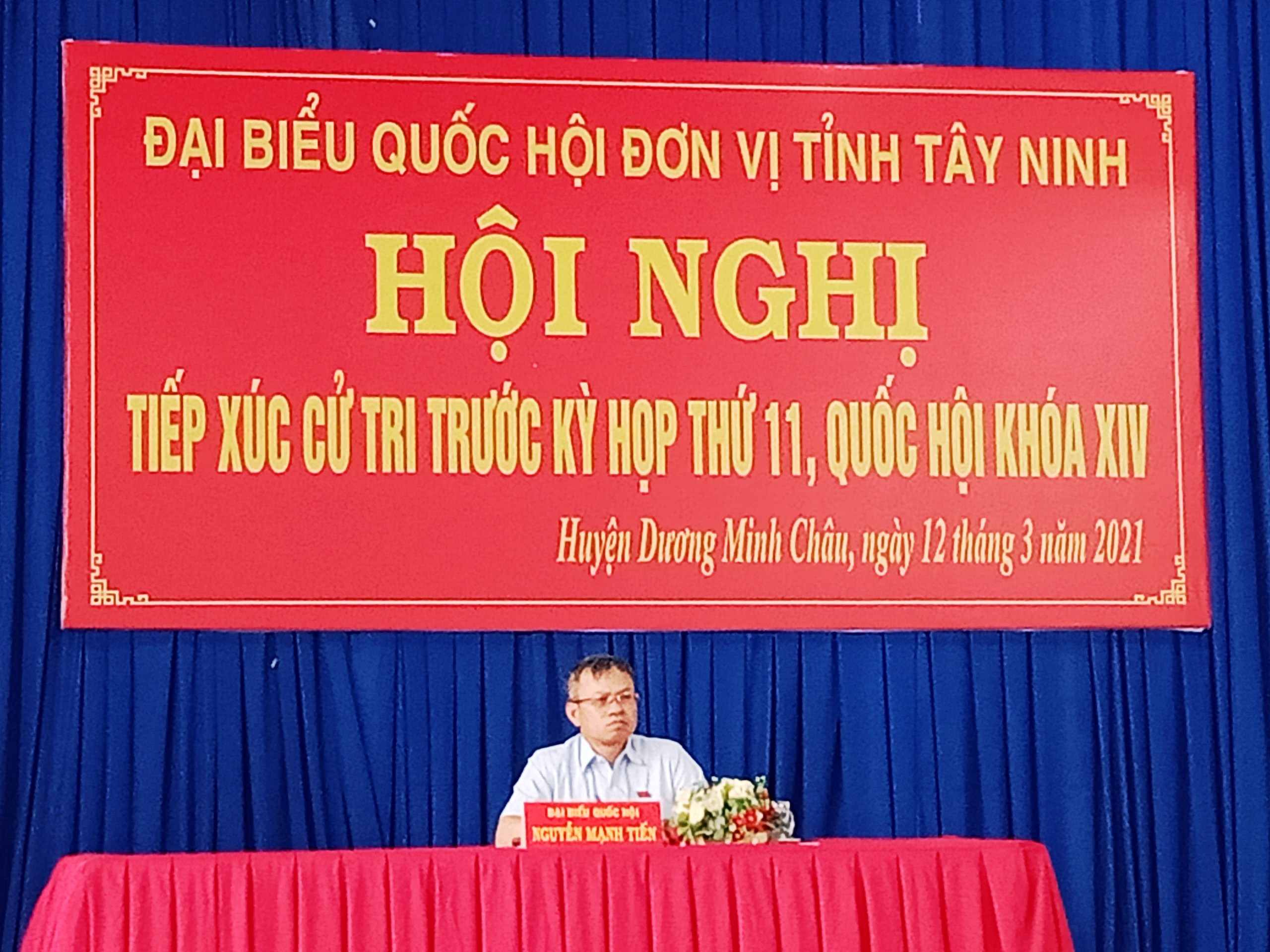 Đại biểu Quốc hội tiếp xúc với hơn 140 cử tri huyện Dương Minh Châu